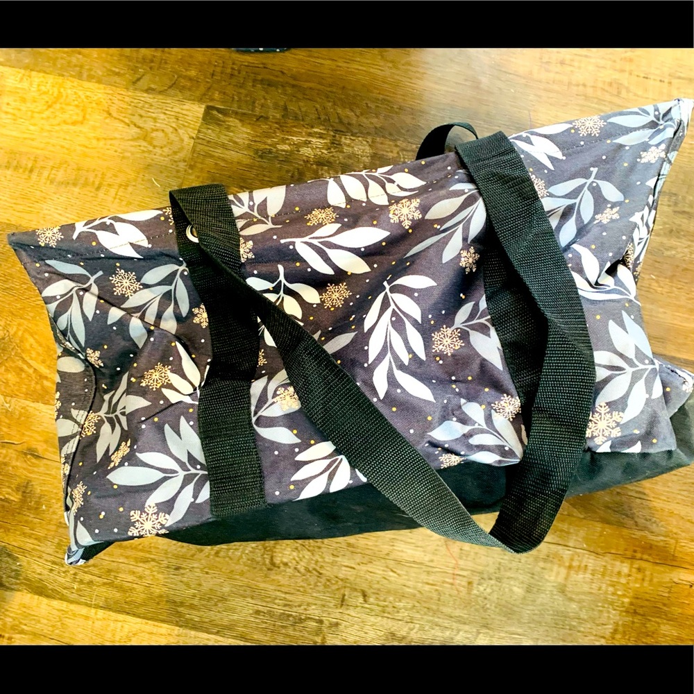 Carry all canvas bag.